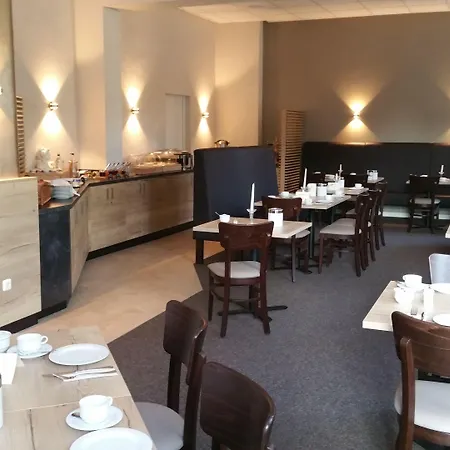 Hotel An Der Altstadt 3*